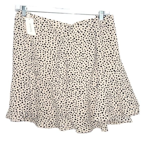 Francesca’s Ruffled Mini Skirt - Picture 4 of 6